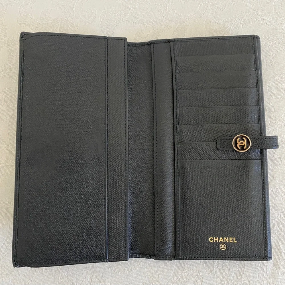 Chanel black leather wallet